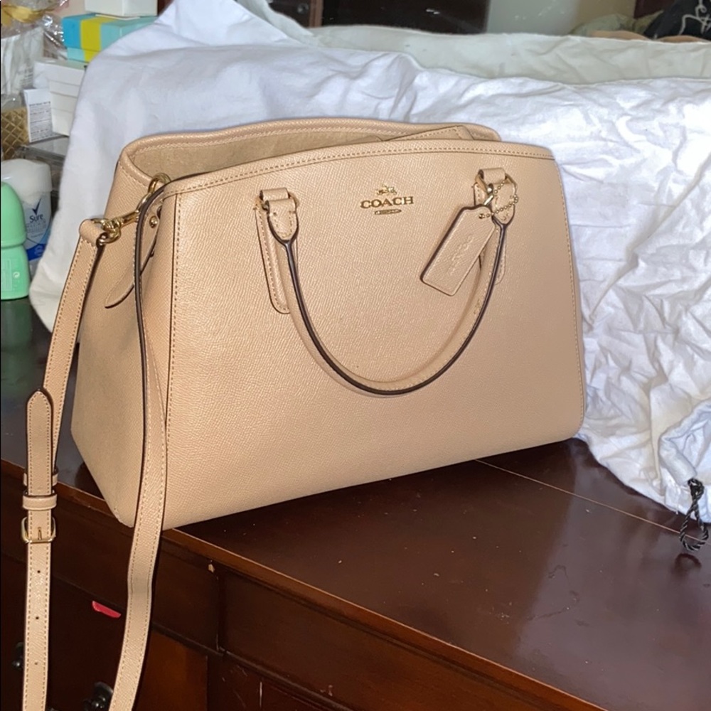 A coach bag - Picture 3 of 8